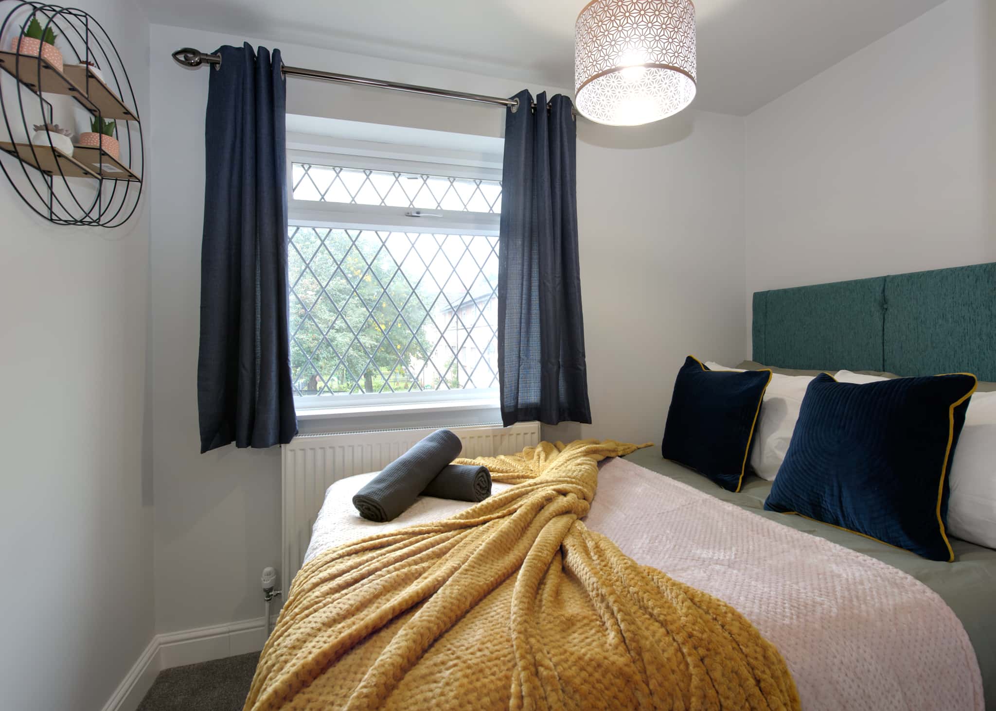 Modern 3 Bedroom House with Terrace in Nottingham (5)