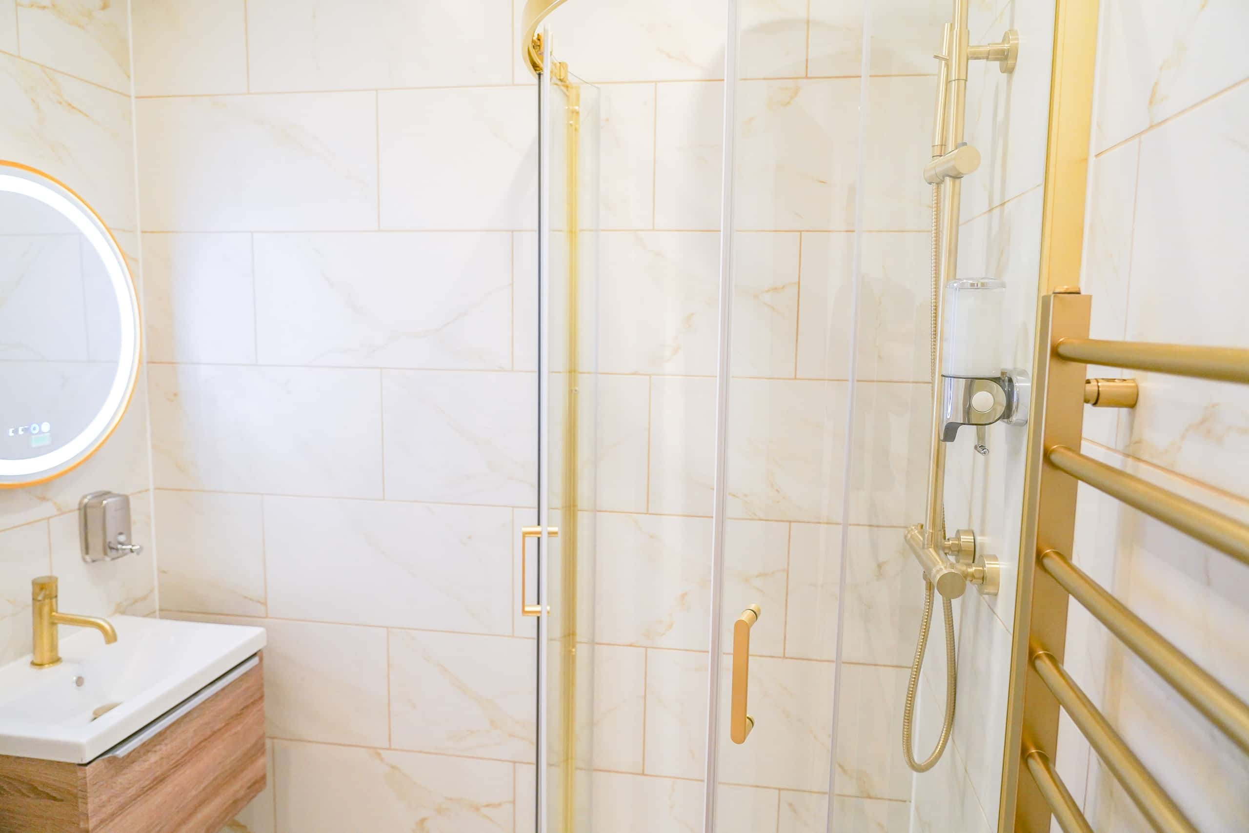 Stylish Spacious Apartment in Clapham Junction (4)