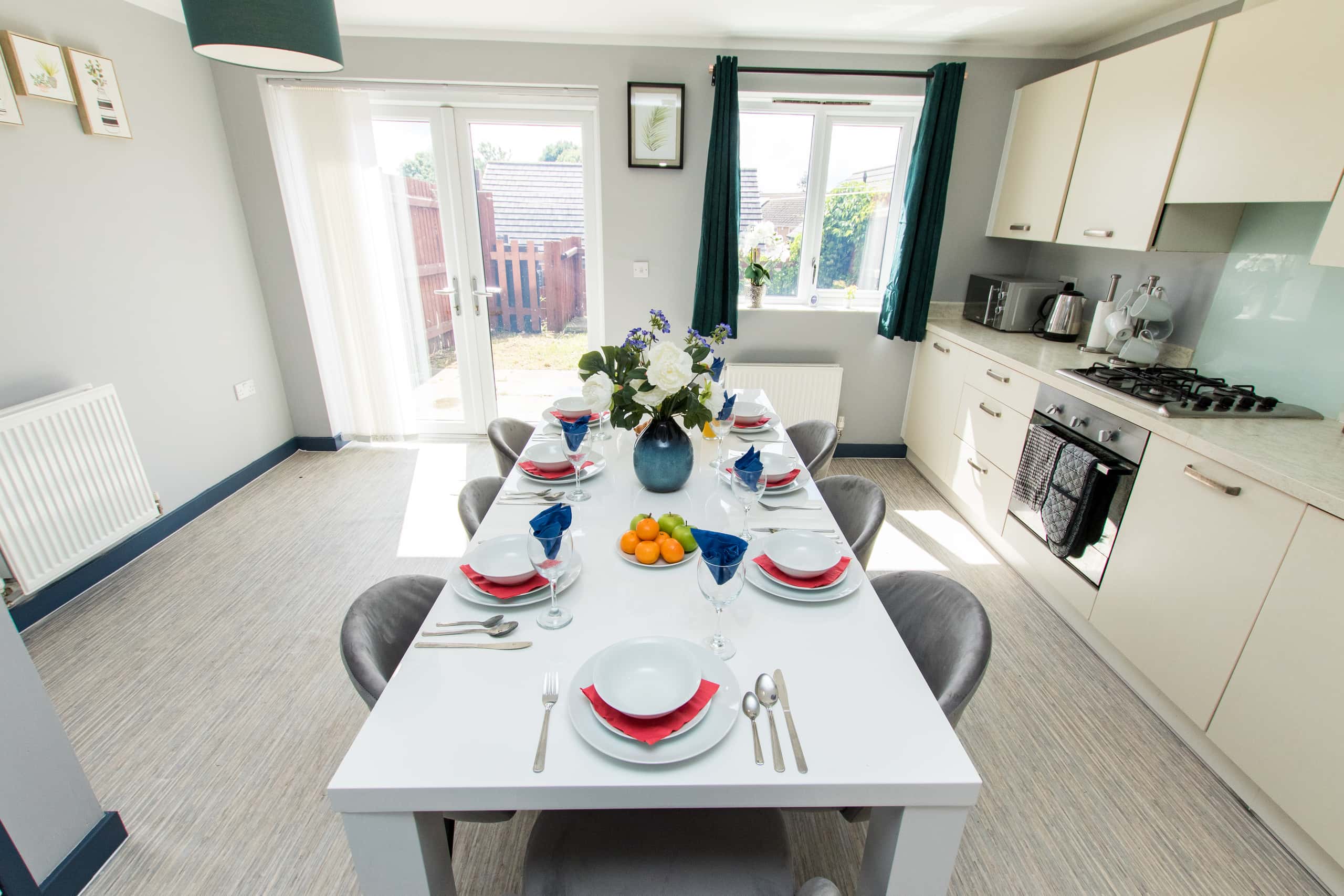 3 Bedroom House with Free Parking in Nottingham (2)