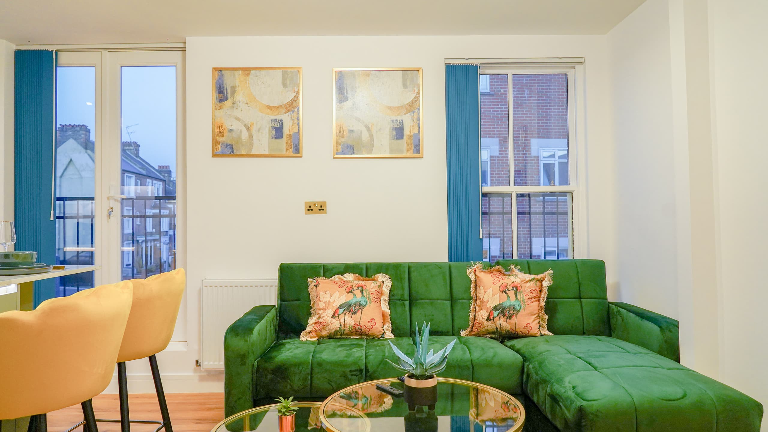 Stylish Spacious Apartment in Clapham Junction (1)