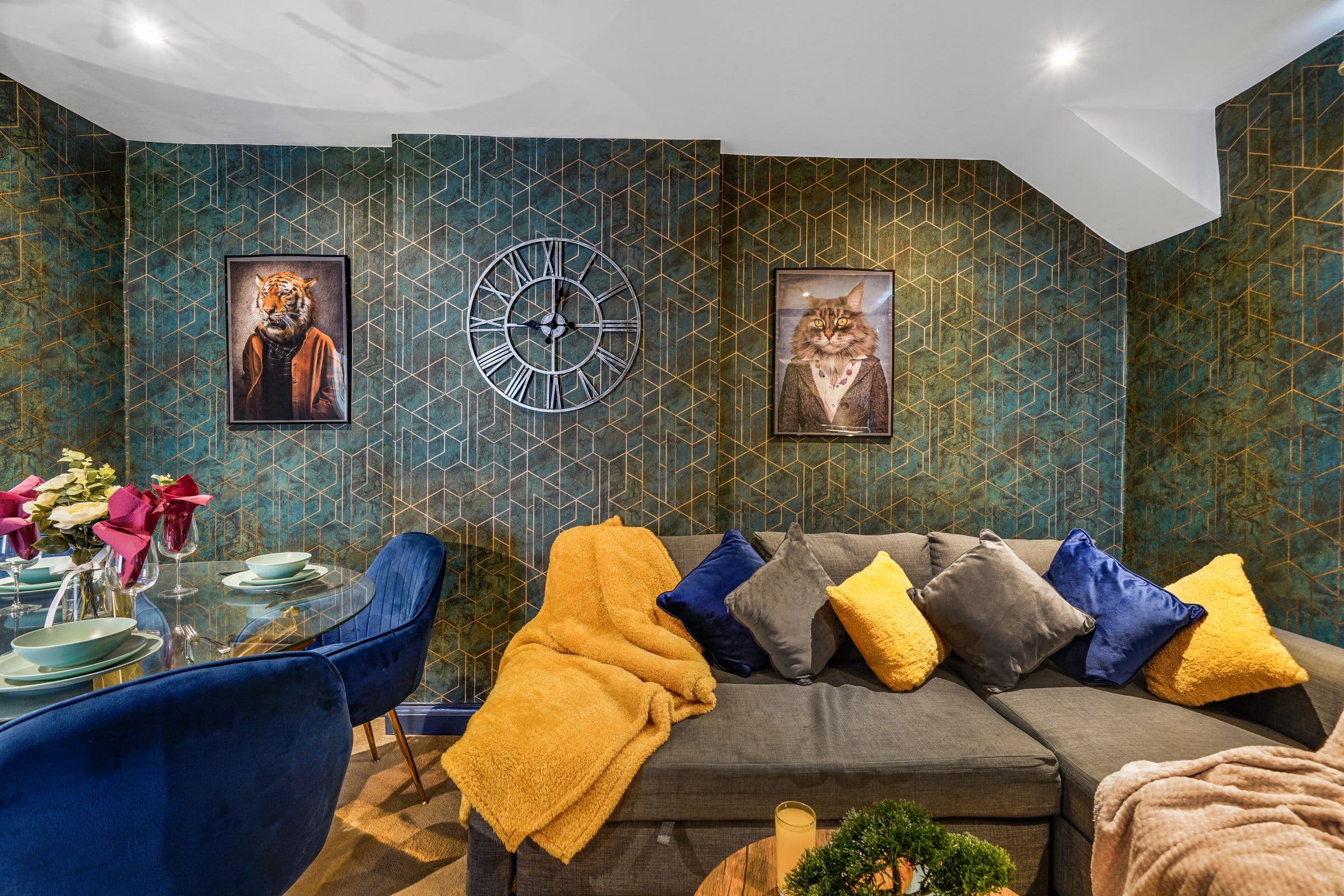 Elegant London flat FREE Parking & Modern Comforts (2)