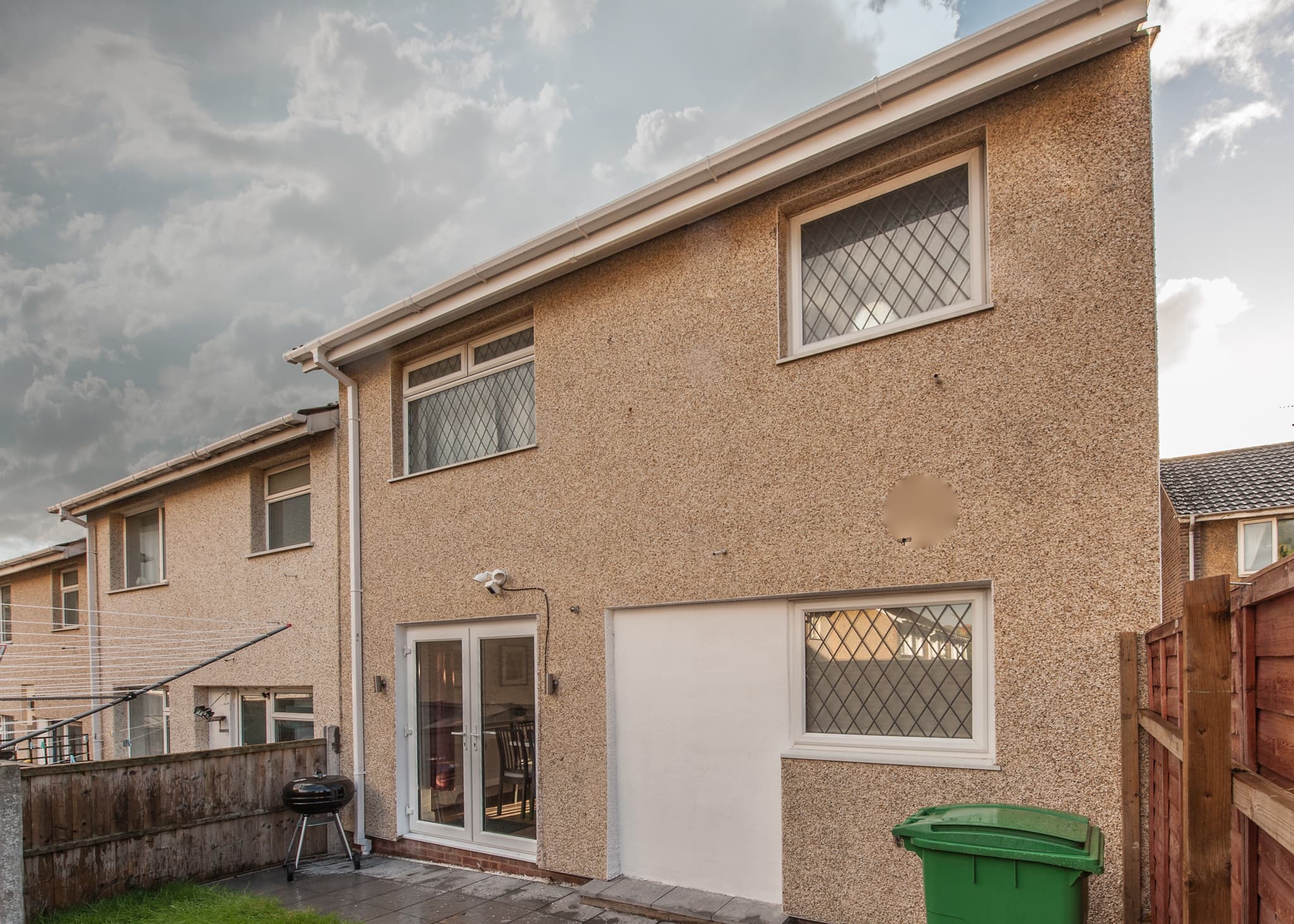 Modern 3 Bedroom House with Terrace in Nottingham (8)
