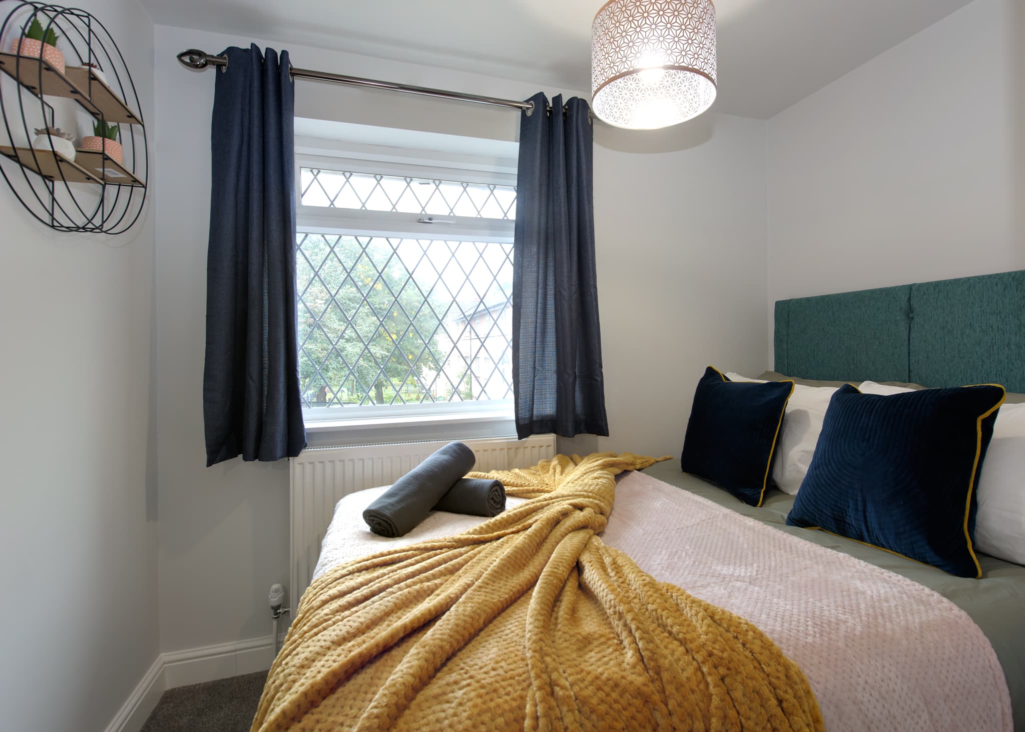 Modern 3 Bedroom House with Terrace in Nottingham (5)