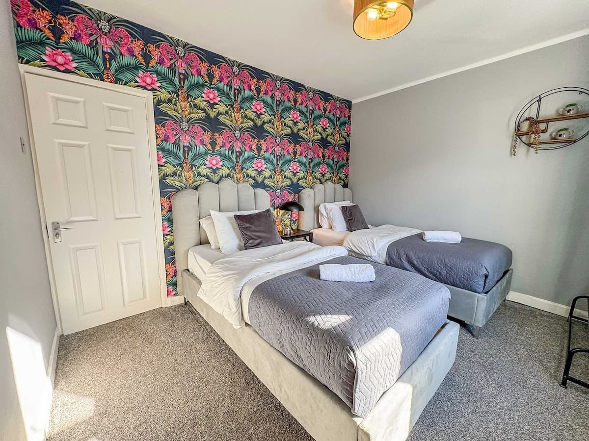 Stylish and Spacious Modern House in Oxford (4)