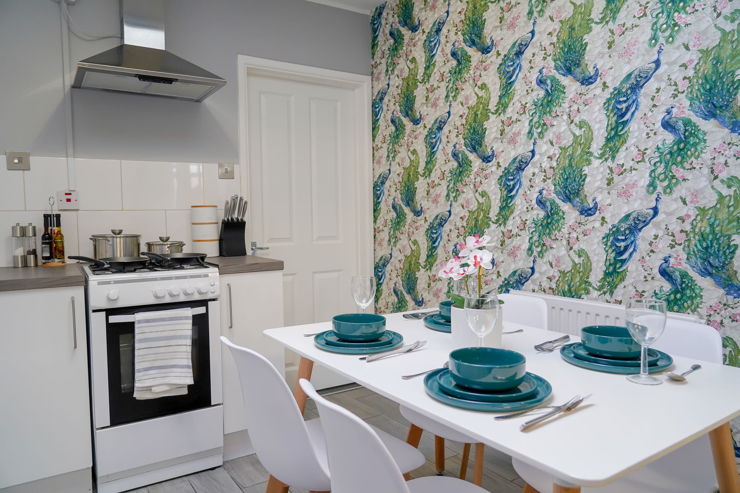 Stylish and Spacious Modern House in Oxford (2)