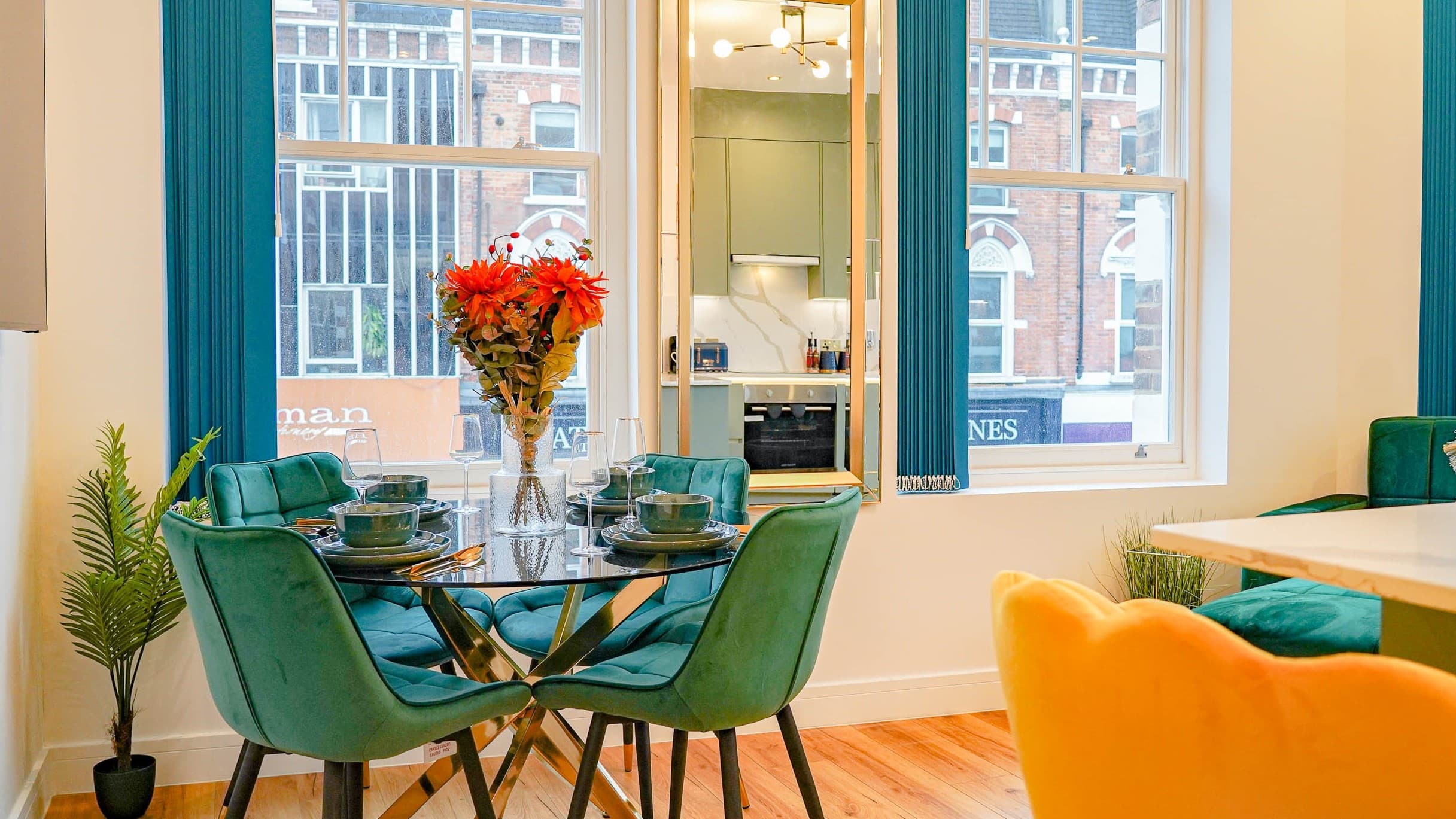 Spacious and Cosy Apartment in Central London (1)