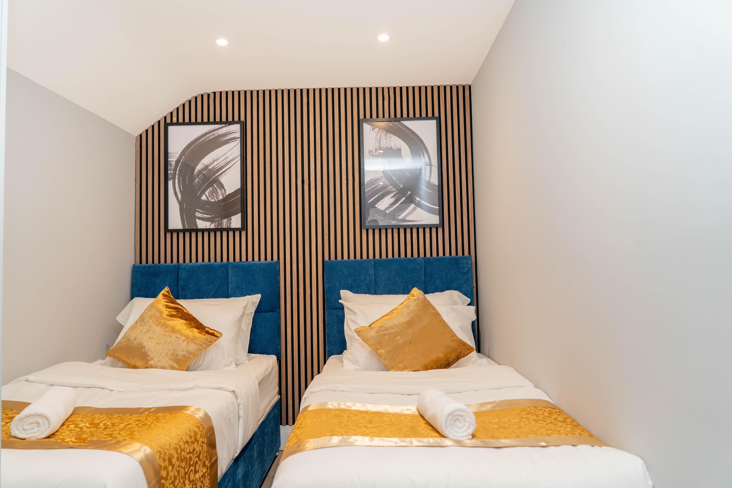 Modern Jewel Apartment in Central Oxford with Terrace (4)