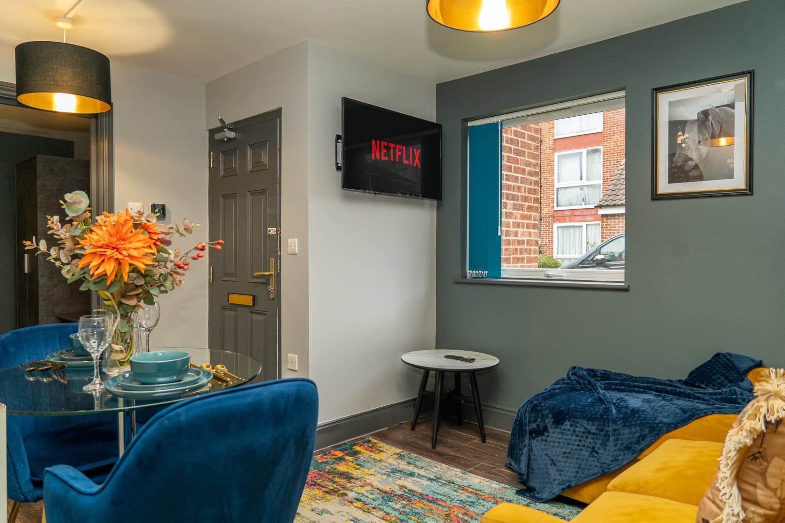 NEW Modern Gem Apartment with Parking (1)