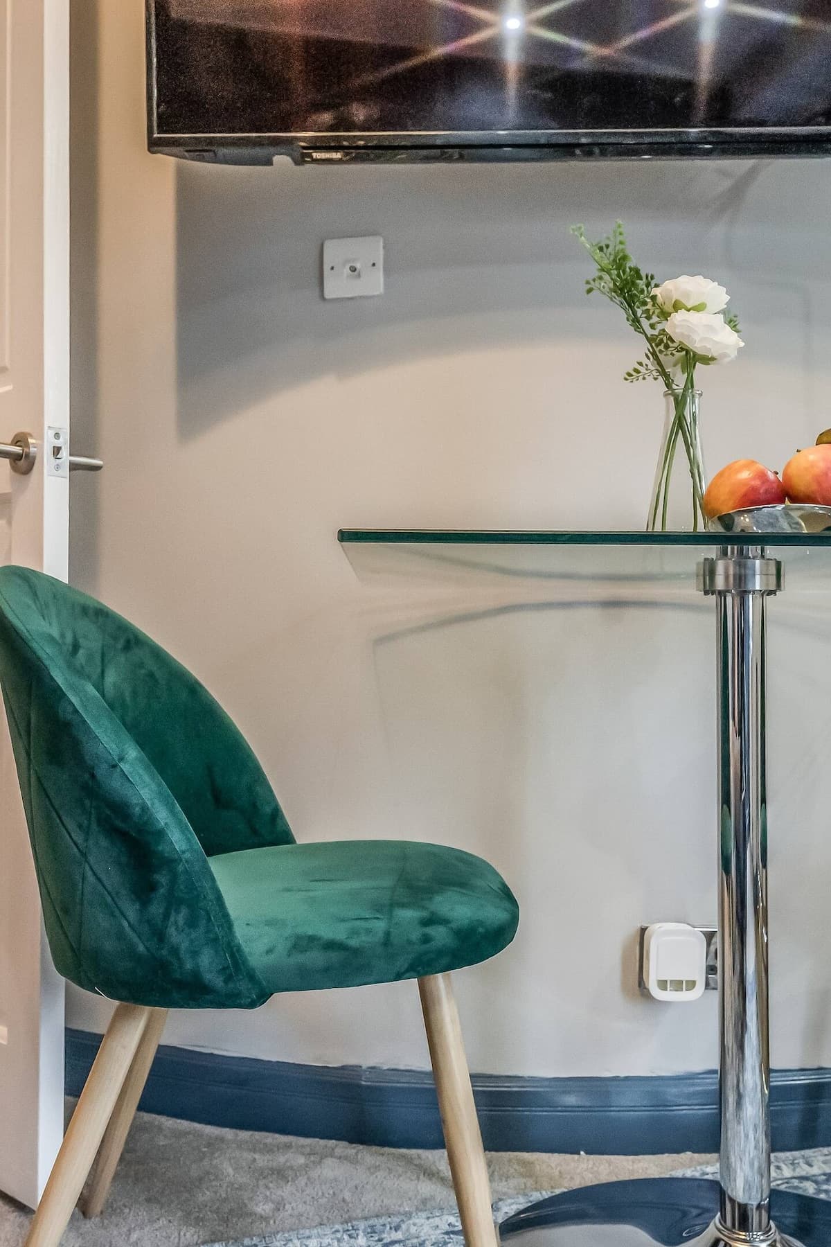 Stylish Modern Gem Abode in Central Edinburgh (8)