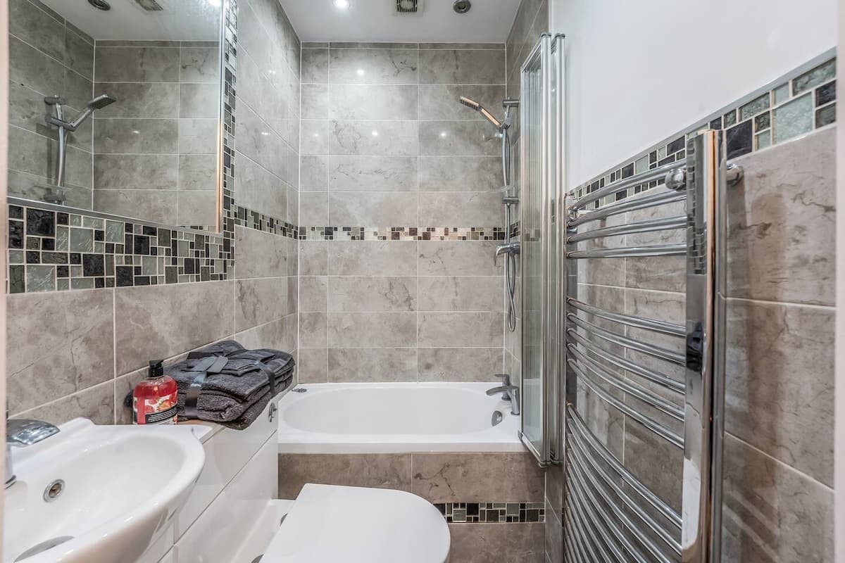 Stylish Modern Gem Abode in Central Edinburgh (10)