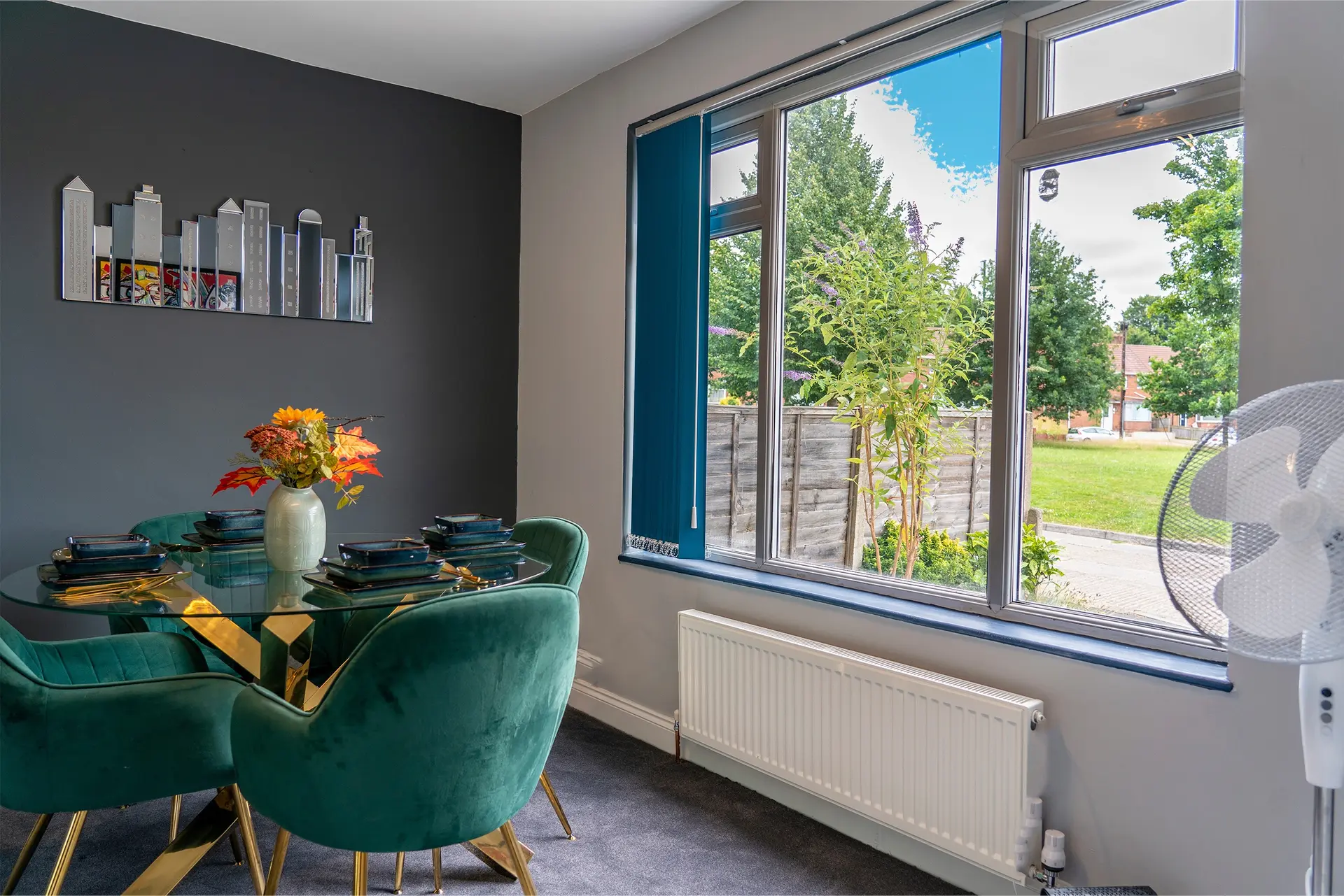Spacious Luxury Garden House Free Parking (11)