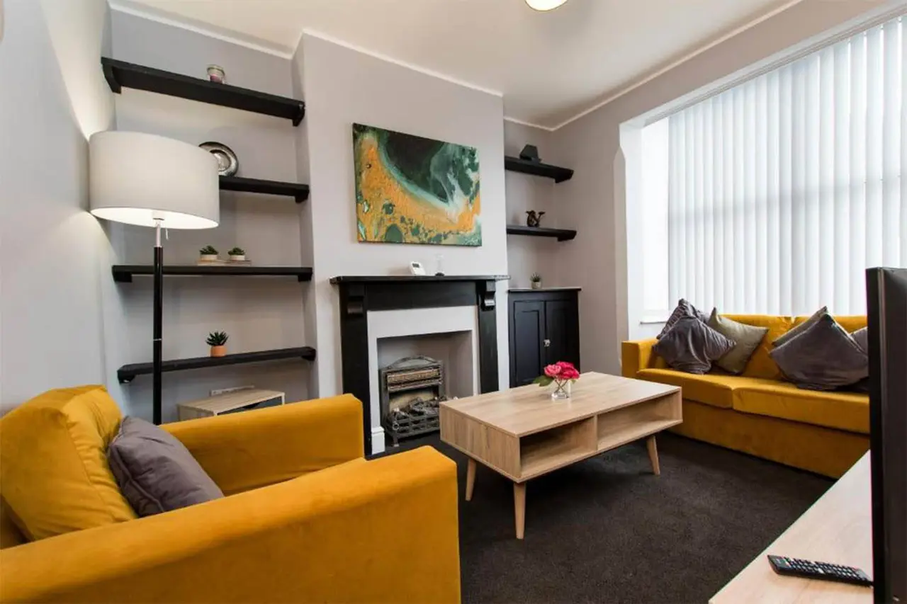 Newly Renovated Perfect Family Home in Nottingham (6)