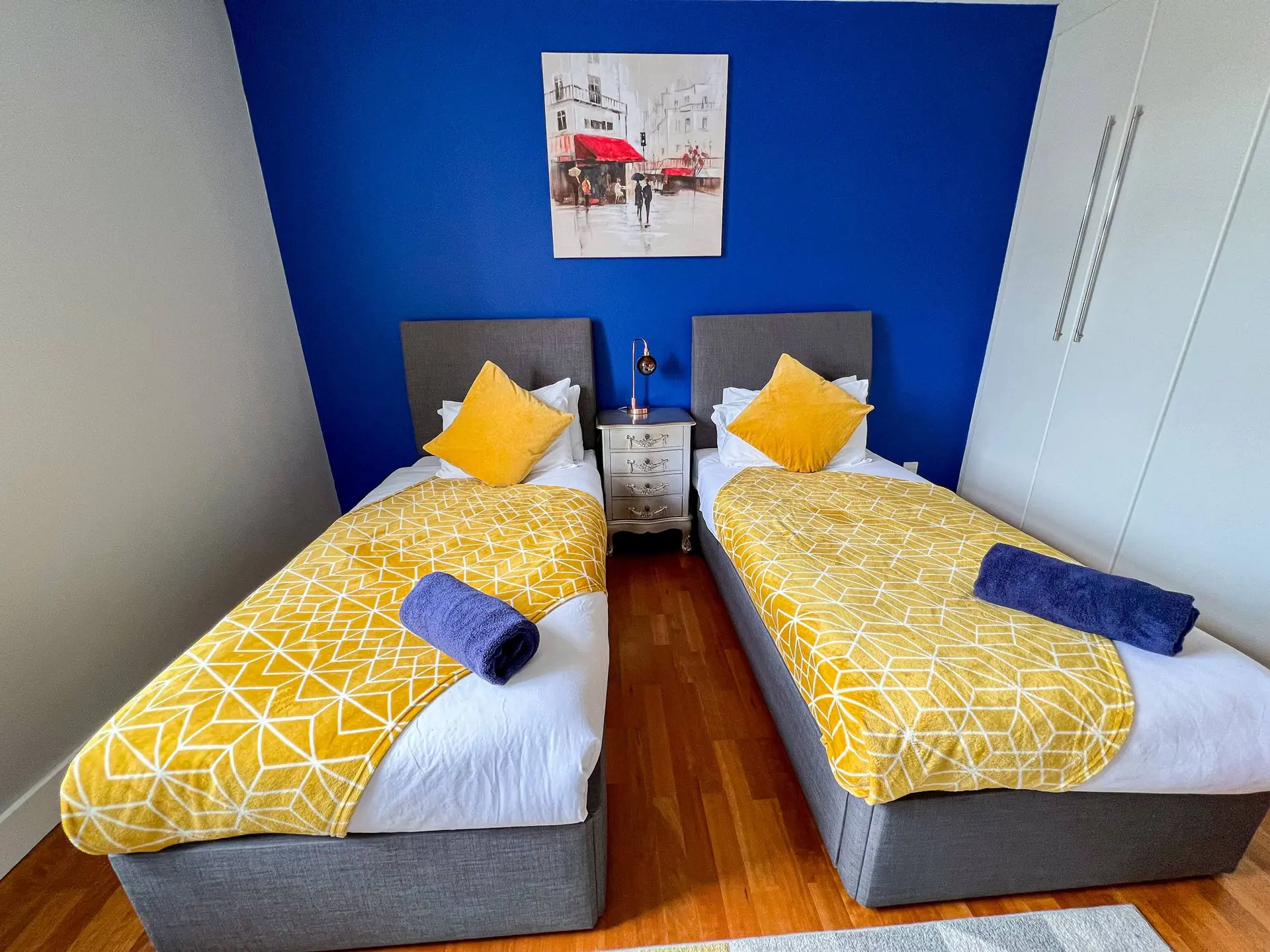 Free Parking Central Stylish 2 Bedroom Apartment, photo 4