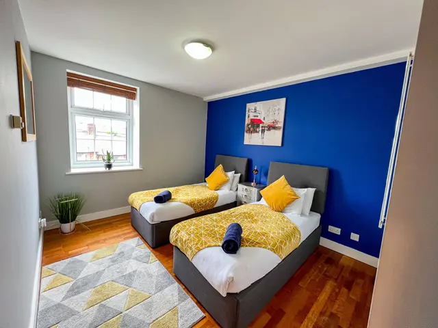 Free Parking Central Stylish 2 Bedroom Apartment