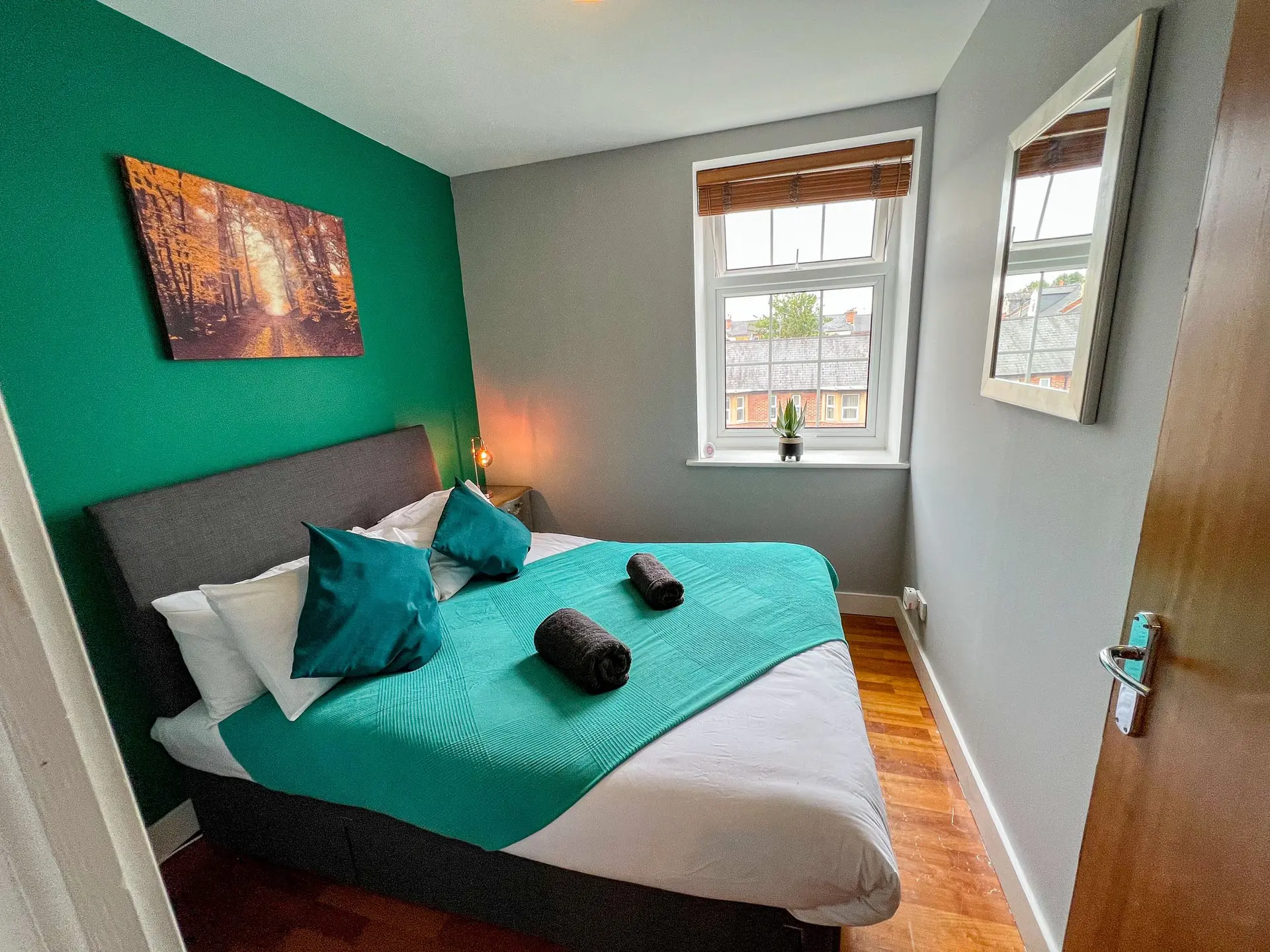 Free Parking Central Stylish 2 Bedroom Apartment, photo 1